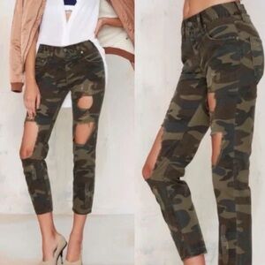 NWT Lovers and Friends Ezra Camo Denim
